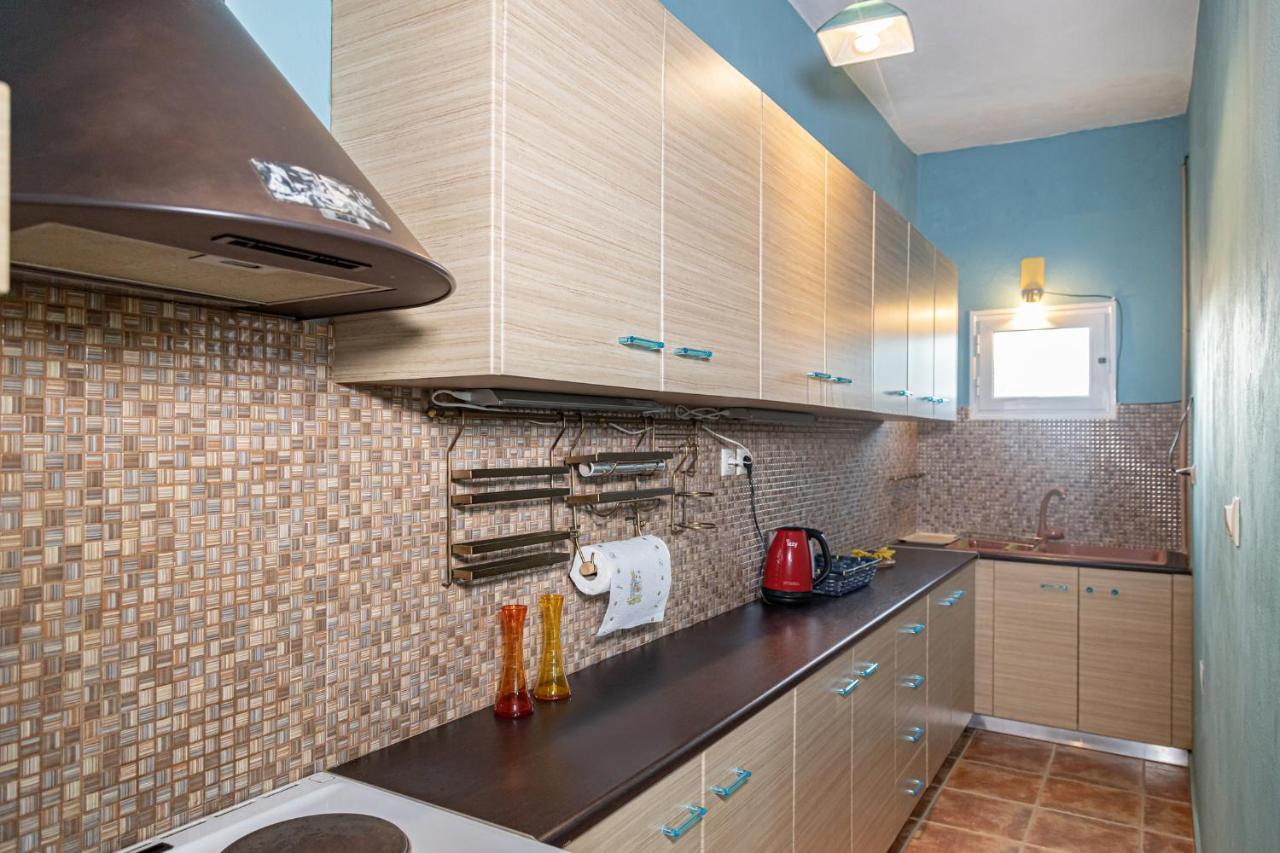 Mary'S Paradise Apartment With Panoramic Sea View To Kakia Thalassa And Daskalio Keratea Exterior photo